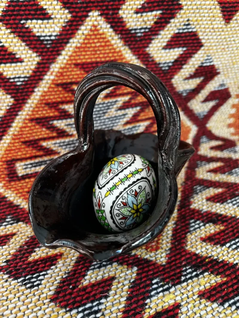 Coșuleț din ceramică cu ou încondeiat-Ceramică Marginea