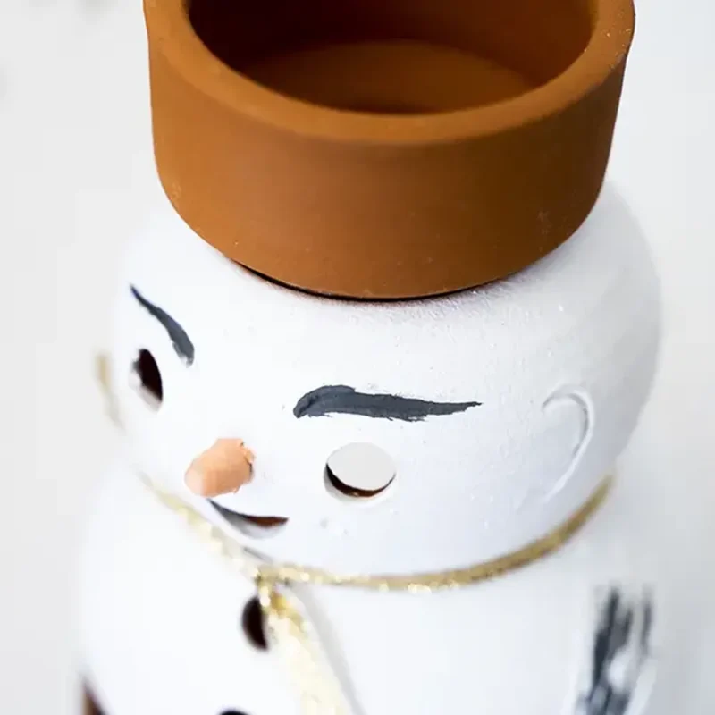 Om de zăpadă-Ceramică Marginea