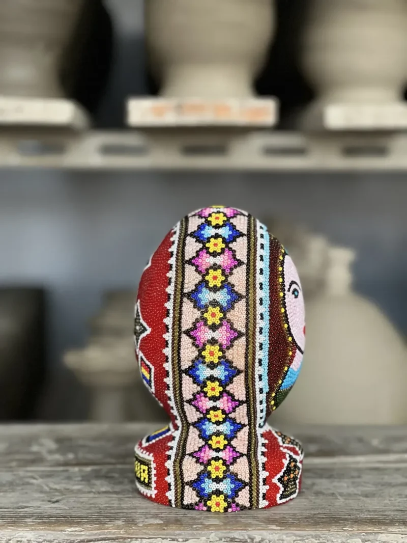 Ou din lemn cu mărgele - Ceramică Marginea