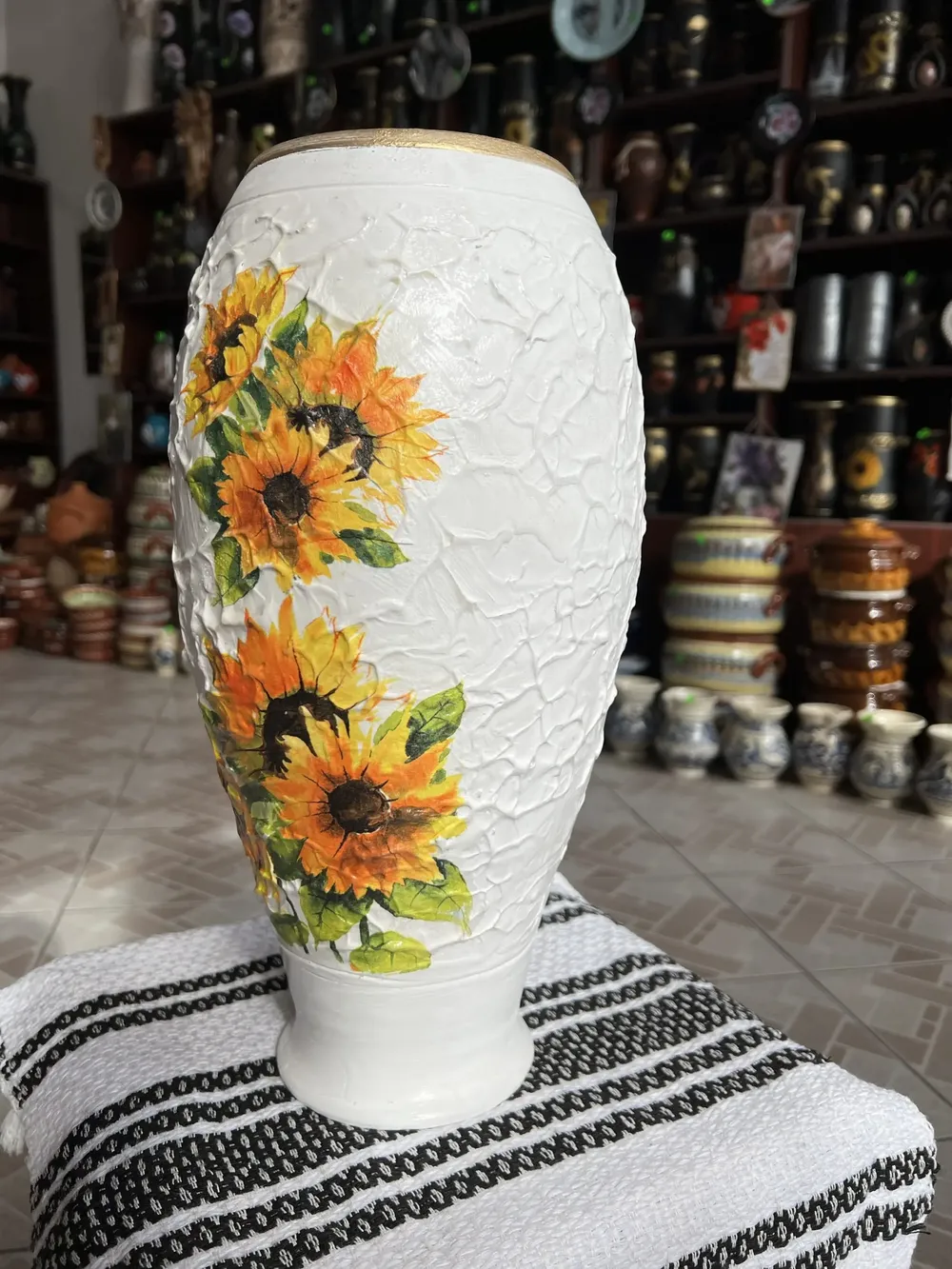 Vază cu Floarea Soarelui-Ceramică Marginea