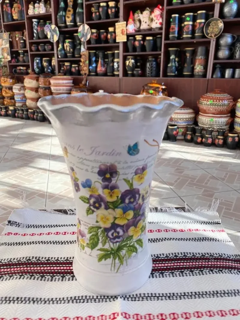 Vaza cu panselute-Ceramică Marginea
