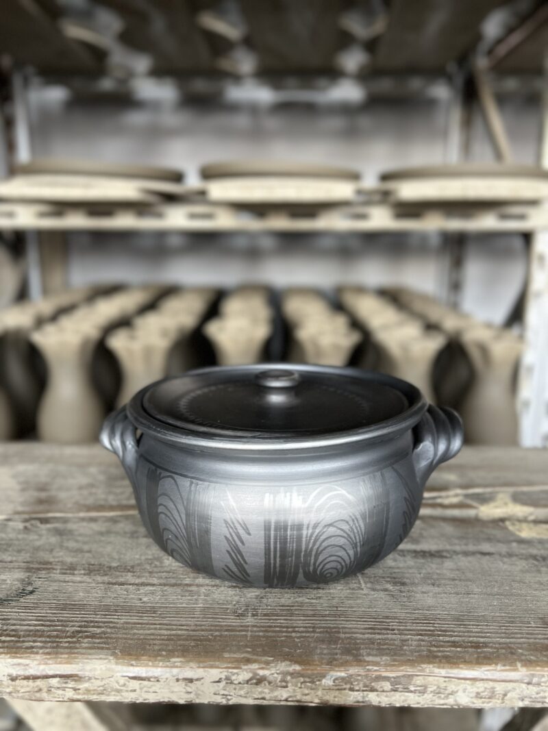 Vas pentru cuptor din ceramica negra