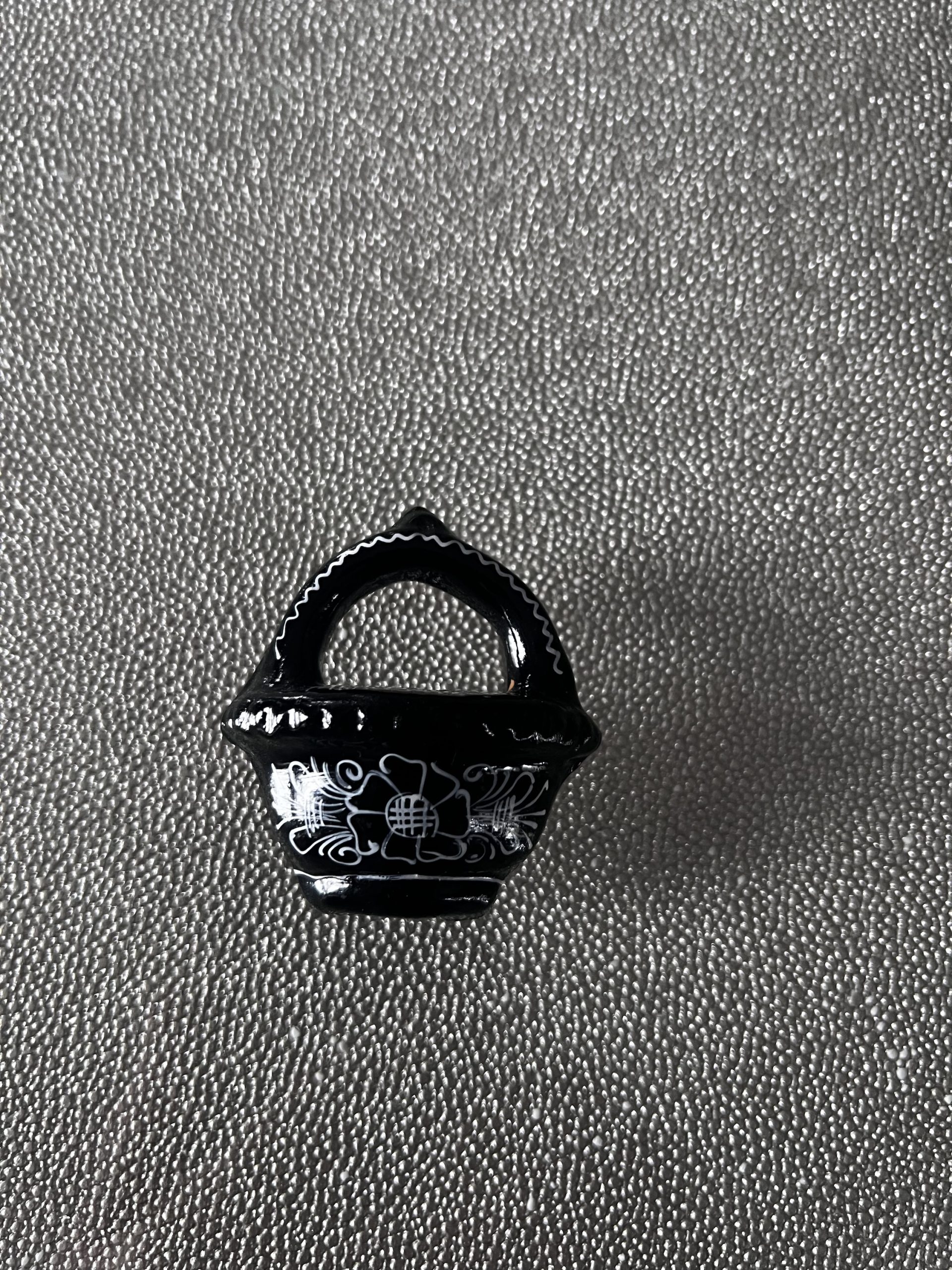 Magnet ceramic coșuleț